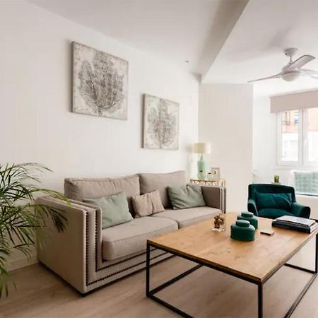 מאלגה Nuevo Apartamento Lujo Playa Malagueta-Centro מראה חיצוני תמונה