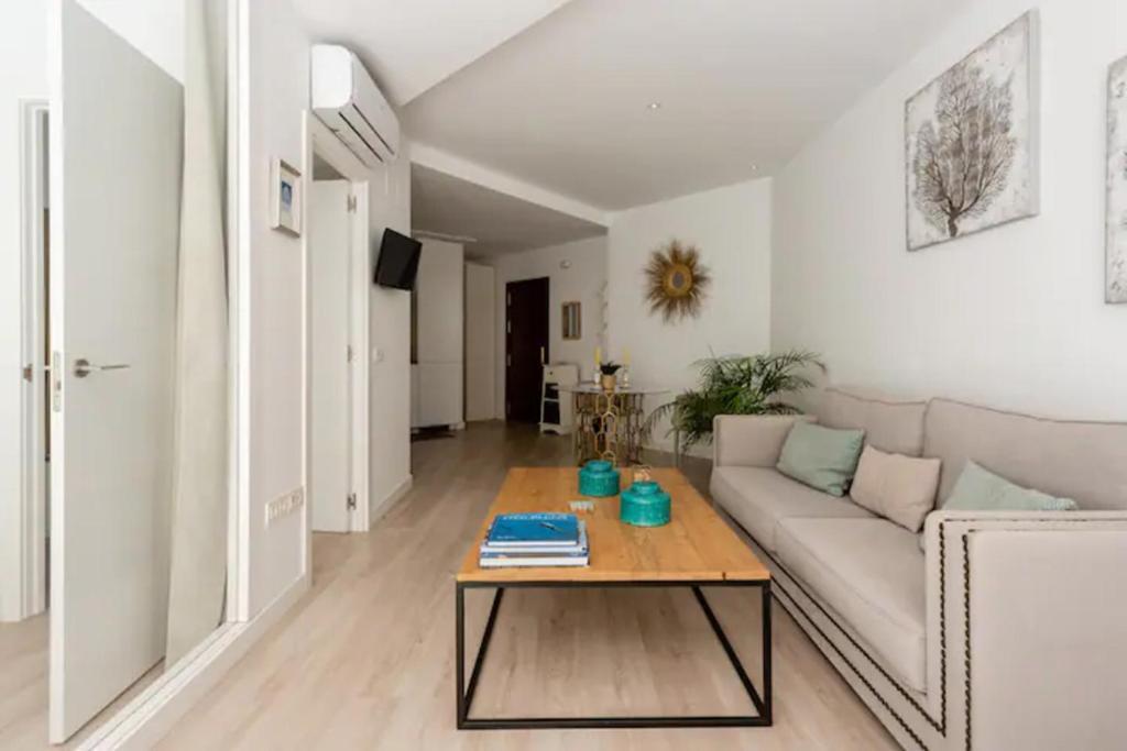 מאלגה Nuevo Apartamento Lujo Playa Malagueta-Centro מראה חיצוני תמונה