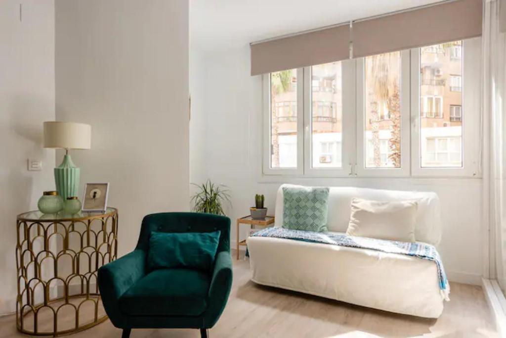 מאלגה Nuevo Apartamento Lujo Playa Malagueta-Centro מראה חיצוני תמונה