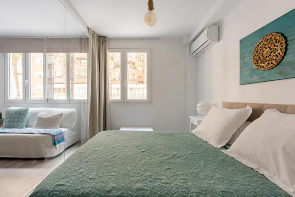 מאלגה Nuevo Apartamento Lujo Playa Malagueta-Centro מראה חיצוני תמונה